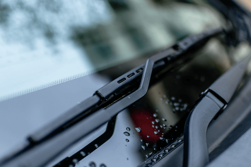 How to replace the wiper blades in 6 simple steps